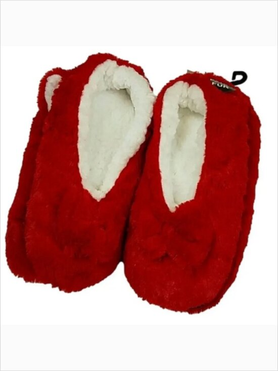 Accessories - NWT Vibrant Red Faux Fur Cozy Slipper Socks White Fleece Lining